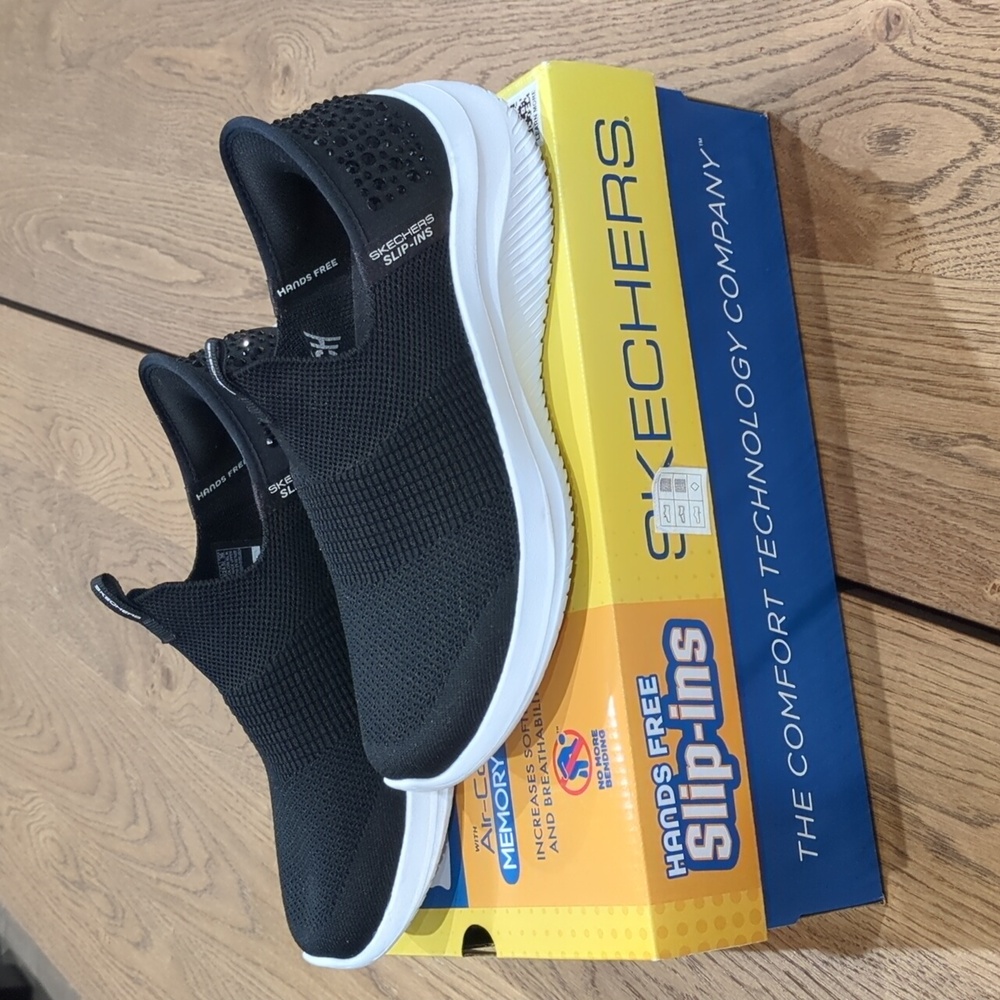 Skechers Women's Hands Free Slip-ins Ultra Flex 3.0 Sparkled Stones.  Size 7.5
